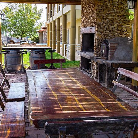 Chaglasian Wine & Suites San Rafael  Exterior foto